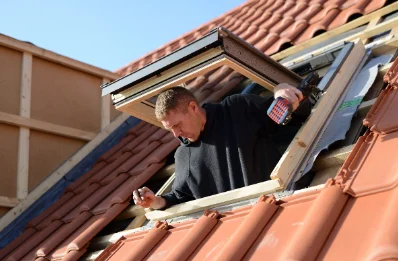 Pose de fenêtres de toit Velux au Doulieu